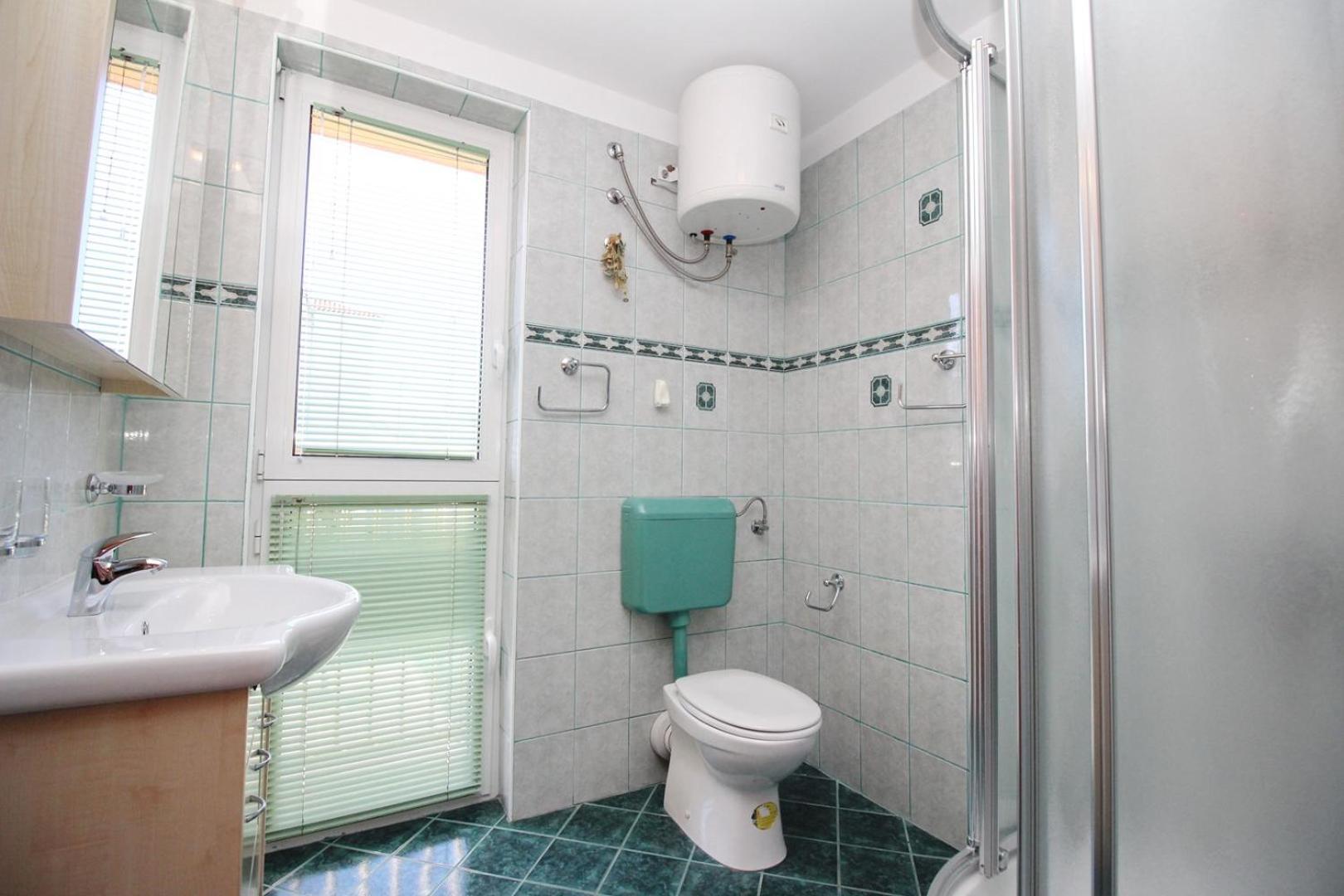 Apartment Grandi 1 Baška Buitenkant foto